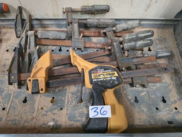 BAR CLAMPS INCLUDING QUICK CHANGE QUICK GRIP APROX 1' & METAL APROX 15"