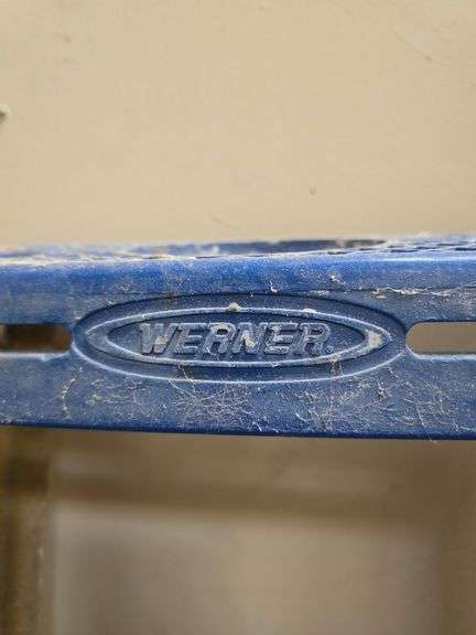 WERNER 6' LADDER