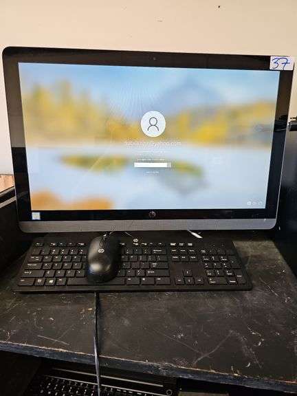 HP ALL IN ON MONITOR PC MODEL 24-e014 WITH CORE i3 7TH GEN INTEL, HP USB MOUSE AND KEYBOARD INCLD.