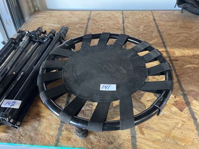 YOGA BALL TRAMPOLINE / STAND