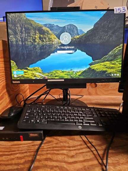 LENOVO THINKCENTRE TIO22 GEN3 TINY IN ONE 22" MONITOR WITH M710q MINI PC CORE i3 7th GEN INTEL USB KEYBOARD & MOUSE INCLD. Powers on, password protected, single Lenovo power cable incld.