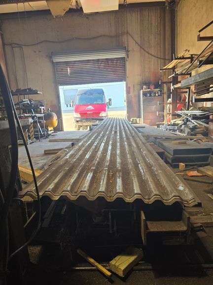 CORRUGATED GALVANIZED STEEL ROOF PANELS APROX 25'4"L x 3'