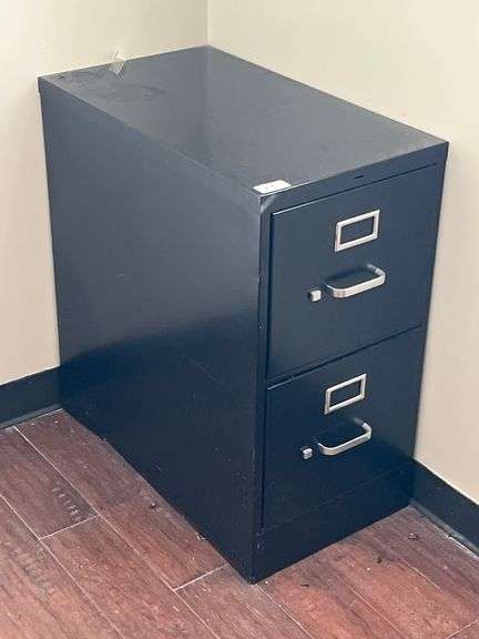 2-DRAWER BLACK METAL FILING CABINET WITH WINDOWS APROX 15"x26.5"x29"