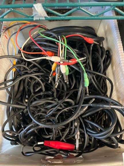 WIDE VARIETY OF PROFESSIONAL AUDIO CABLES