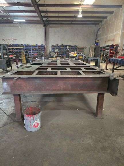 SOLID METAL CUSTOM MADE HEAVY DUTY WORK BENCH TOTAL DIM. APROX 16'3" x 7'5" x 36" **EXTREMELY Heavy**