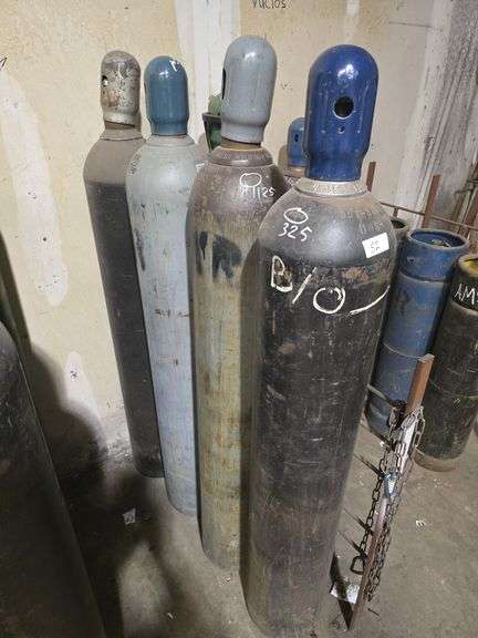 UN1013 CARBON DIOXIDE CYLINDERS