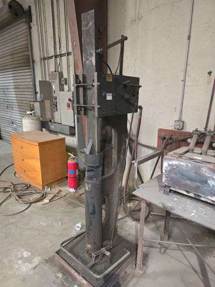 BLACKSMITHS PNEUMATIC POWER HAMMER FORGE APROX 6.5' TOTAL H WITH AIR HOSE INCLD. **IMPORTANT BUYER NOTICE** anchored into concrete floor, buyer responsible for removal