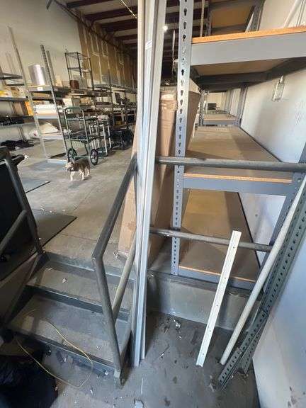 ALUMINUM HEAVY DUTY TRACK RAILING APROX 6'L