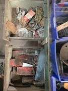 METAL WAREHOUSE TOOL ORGANIZER WITH 8-DRAWERS AND SOLID WOOD TOP APROX 3'x22"x3' COMPLETELY FULL OF METAL FABRICATION HARDWARE & TOOLS