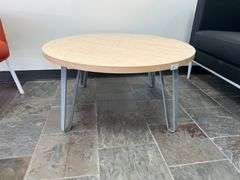 LOW ROUND END TABLE WITH WOD TOP AND GREY METAL LEGS APROX 3'DIA x 17"H