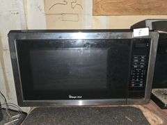 MAGIC CHEF MODEL HMM1110ST HOUSEHOLD MICROWAVE OVEN
