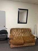 CONTENTS OF STAFF MEETING ROOM