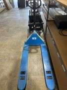 ULINE H-1483 PALLET JACK WITH 5500LB CAPACITY