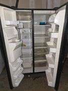 WHIRLPOOL ED5GHGXMB00 DOUBLE DOOR FRIDGE WITH FREEZER APROX 3'x30"x69"