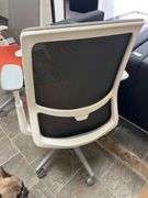 HAWORTH SOJI TASK CHAIR ON WHEELS WITH 3-ADJUSTABLE POSITIONS