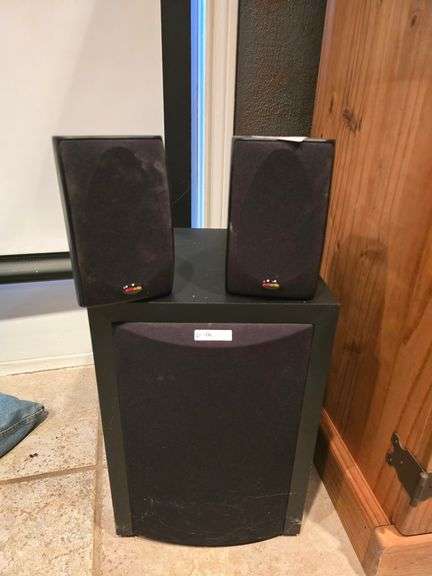 Polk Audio sound system with powered subwoofer RM6750 Corner speakers RM6761 and front speaker