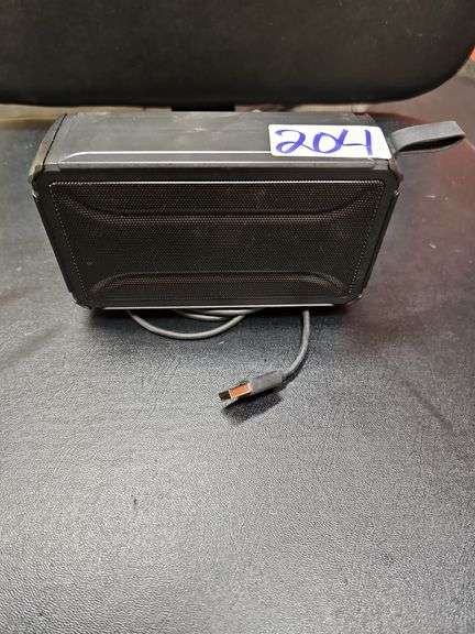 BASS JAXX WIRELESS SPEAKER WITH MICRO USB INCLD.