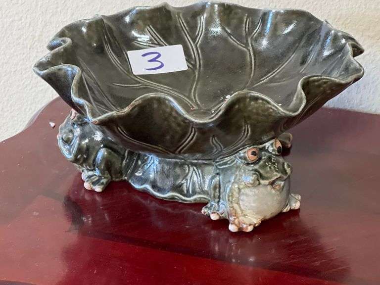 HAND MADE FROG THEMED BOWL APROX 10"dia