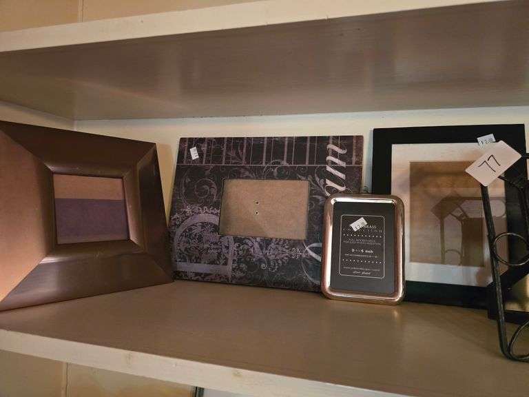 Decorative tabletop photo frames
