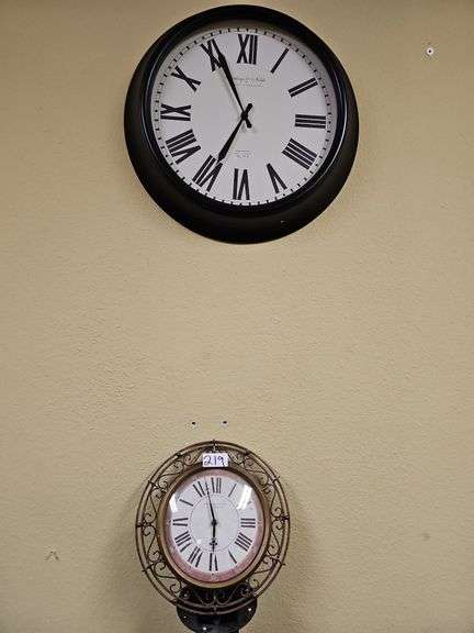 STERLING & NOBLE ROMAN NUMERAL WALL CLOCKS INCLUDING 1' & 2'dia.