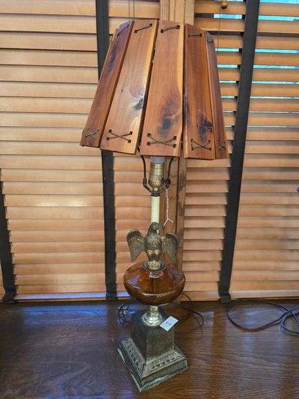 VINTAGE LAMP WITH METAL BASE AND EAGLE, WOODEN SHADE, APROX 2.5'H