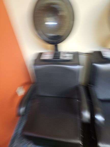 BUY-RITE X-TRA HOT 1500W SALON HAIR DRYER MODEL HM1500 WITH BLACK SALON CHAIR INCLD.