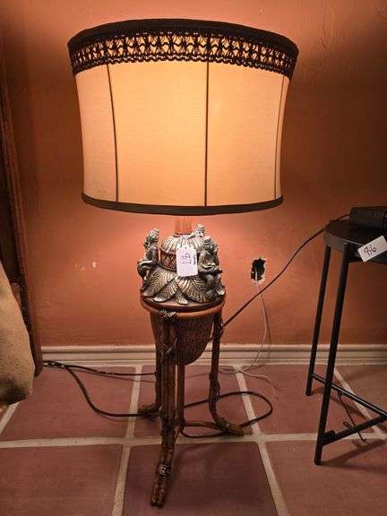 Vintage table lamp with fabric shade aprox 34"h