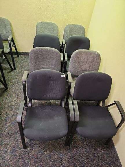 MARCO STATIONARY OFFICE CHAIRS INCLUDING MARCO 146-394 WITH GREY FABRIC LINING & MARCO 701-20-239 WITH BLACK FABRIC LINING