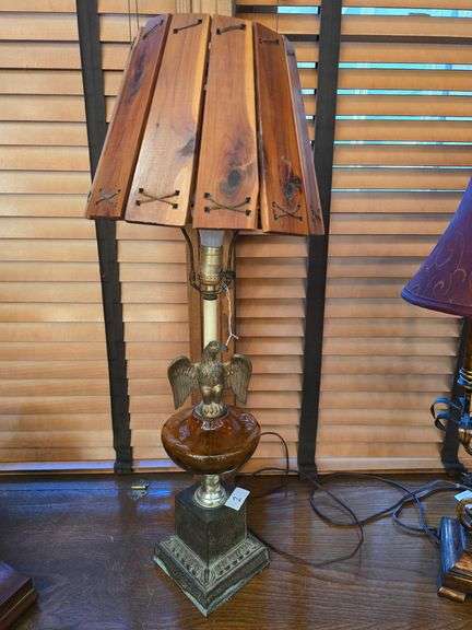VINTAGE LAMP WITH METAL BASE AND EAGLE, WOODEN SHADE, APROX 2.5'H