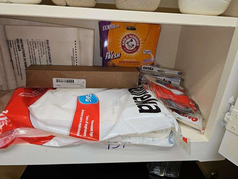 VACUUM SUPPLIES INCLUDING EUREKA 54924C BAGS, RD VACUUM BELT; ARM & HAMMER ODOR ELIMINATING VACUUM BAGS FOR HOOVER Y/Z ; ECT