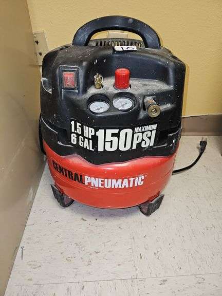 CENTRAL PNEUMATIC 1.5HP 6GAL 150PSI AIR COMPRESSOR ITEM 67696
