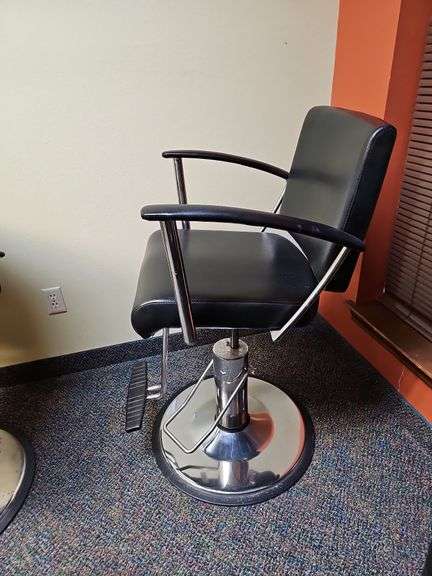 SAVY SALON BLACK HYDRAULIC SALON STYLING CHAIRS IN VARIOUS STYLES