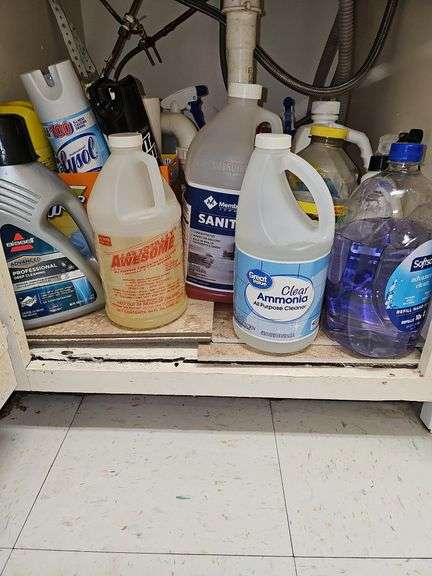 CLEANING SUPPLIES INCLUDING SWIFFER DUSTERS, BISSELL ADVANCED PROFESSIONAL DEEP CLEANING SOLUTION, LA TOTALLY AWESOME ALL PURPOSE CONCENTRATED CLEANER, SOFTSOAP REFILL BOTTLE ECT