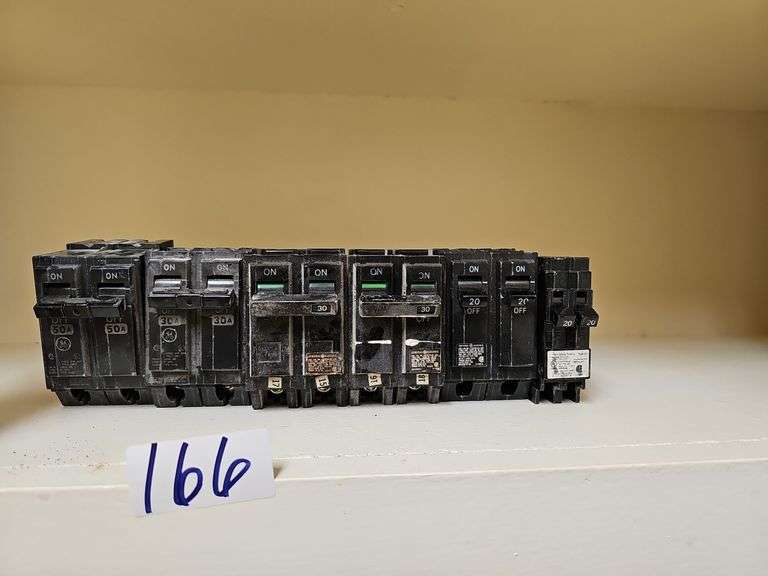 GE 2-POLE CIRCUIT BREAKERS INCLUDING 50A, 30A, AND 20A