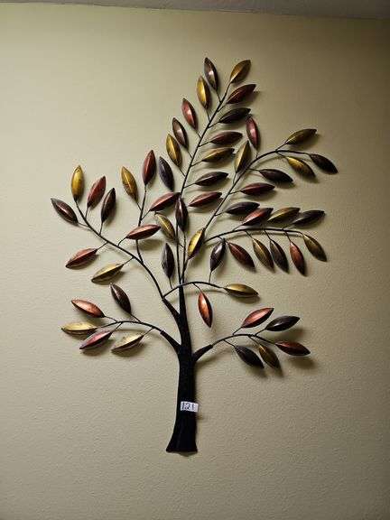 METAL TREE WALL ART 32"x45" *matches lot 6