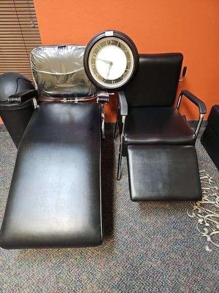 BLACK SALON WAXING CHAIRS INCLUDING FIXED AND RECLINING