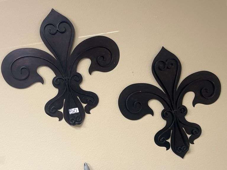 FLEUR DE LEAF METAL WALL ART 2ft.