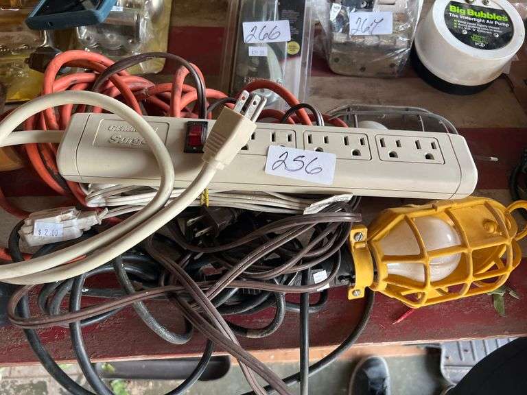 Extension cables, Surge protectors and portable lamps