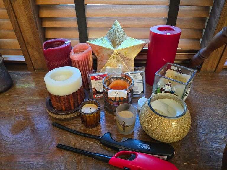 WIDE VARIETY OF CANDLES & SCENTED WAX
