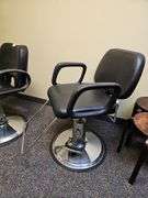 BLACK HYDRAULIC SALON STYLING CHAIRS IN VARIOUS STYLES