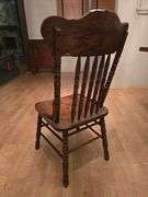 Vintage solid wooden chair aprox 20"x15"x38" *matches lot 60
