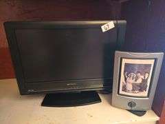Emerson LD190EM1 Monitor with built-in DVD player, power cable and photo frame antenna incld.