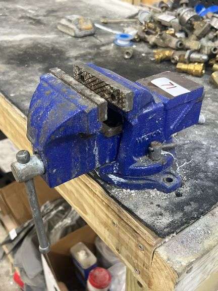 WILTON 4" VICE CLAMP TABLE MOUNTED
