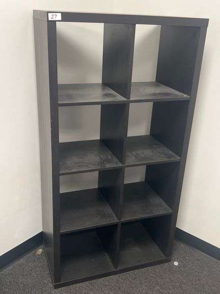 8-CUBE DARK WOODEN CUBE ORGANIZER APROX 30"x15"x58"