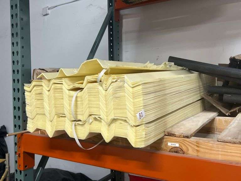 SPRAY FOAM VENT BOARDS APROX 2'x4' WITH 50+ IN LOT