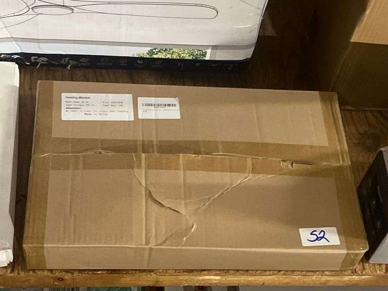 DEDEN GRAPHENE ULTRA THIN HEATED BLANKET MODEL: HL-20 SIZE: 60"x78" DARK GREY 72W APPEARS FACTORY SEALED RETAIL $150