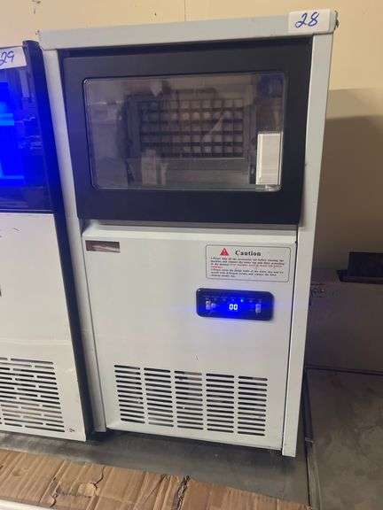 14.57" STAINLESS STEEL 140LB / 24H FREESTANDING COMMERCIAL ICE MAKER FULL SIZE MODEL WQJR-T50 R290 250W 110V