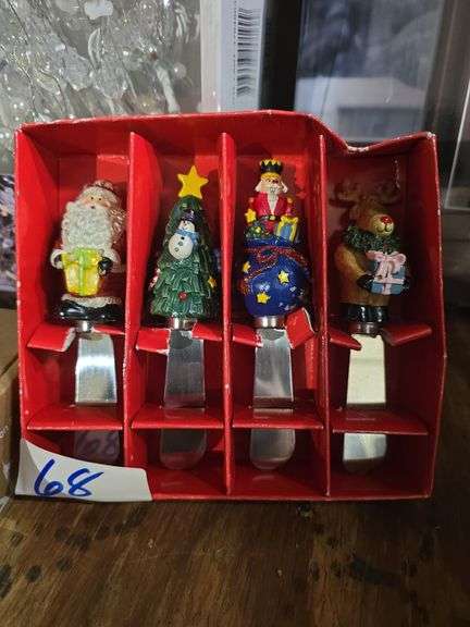 SANTA CLAUSE SET OF 4 BUTTER SPREADERS