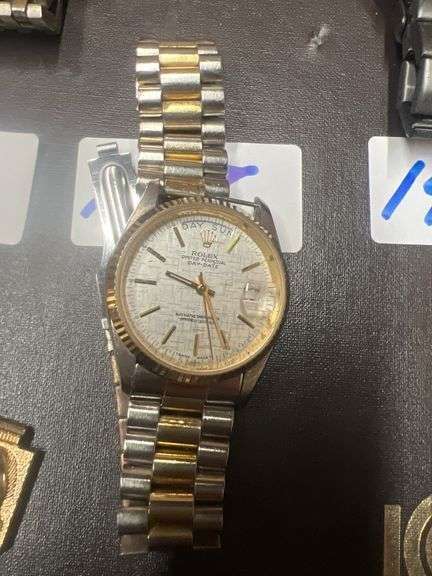 Sold! End of Year Consignment Auction Featuring Restaurant Equipment, Laptops, Computers, New Gifts, Christmas Decor, Test Equipment.. Ends Wednesday December 17th 6pm