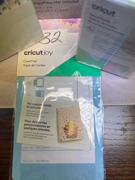 CRICUT ACCESSORIES INCLUDING CRICUT JOY CARD MAT 4.5"x6.25" ; 30 COUNT 0.4mm MARKER FOR CRICUT MAKER AND EXPLORE ; AND INSERT CARDS R10 WITH 42 ORIGINALLY